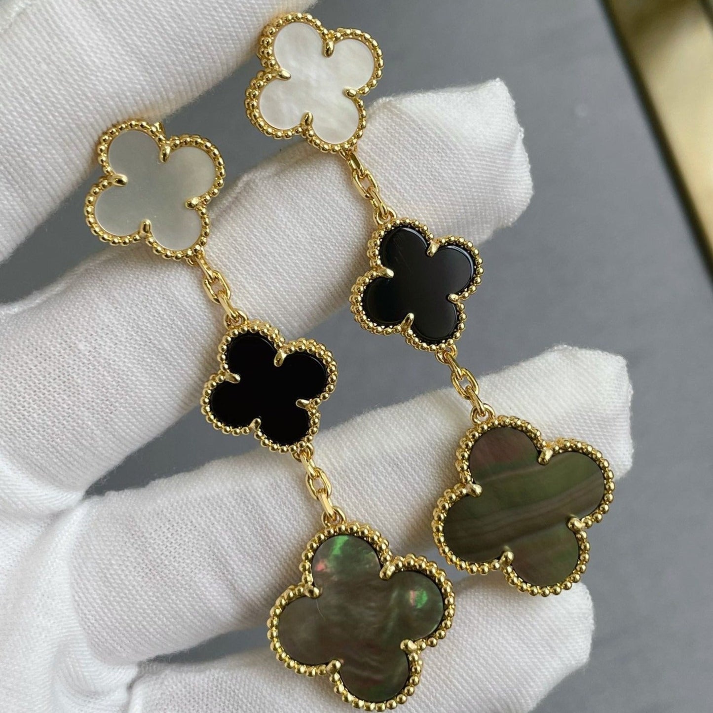 [Kincade Jewelrys]CLOVER 3 MOTIF MOP ONYX DARK MOP PINK GOLD EARRINGS