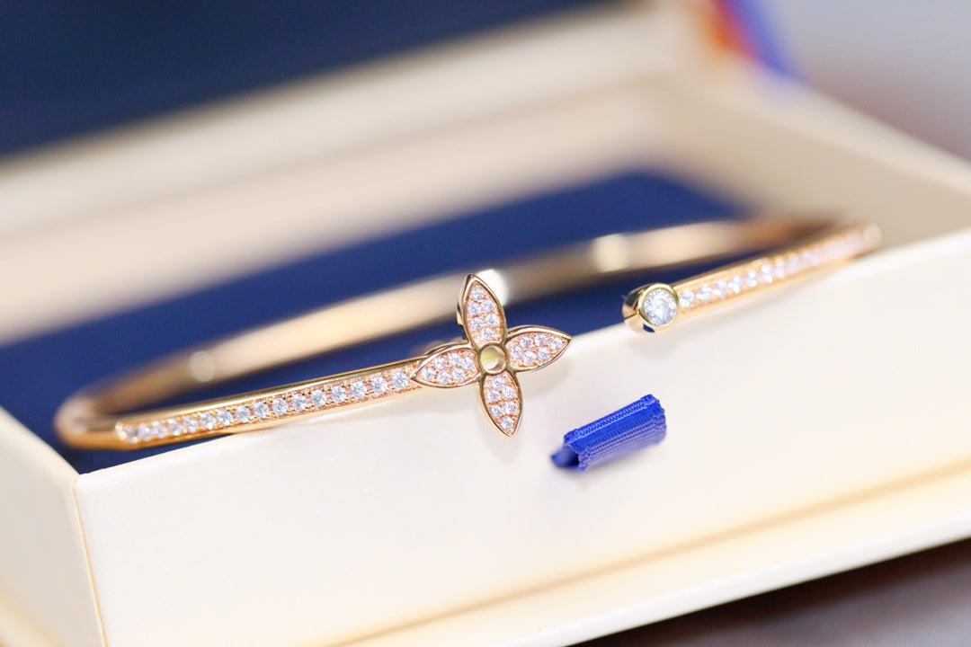 [Kincade Jewelrys]IDYLLE PINK GOLD OPEN BRACELET DIAMOND PAVED