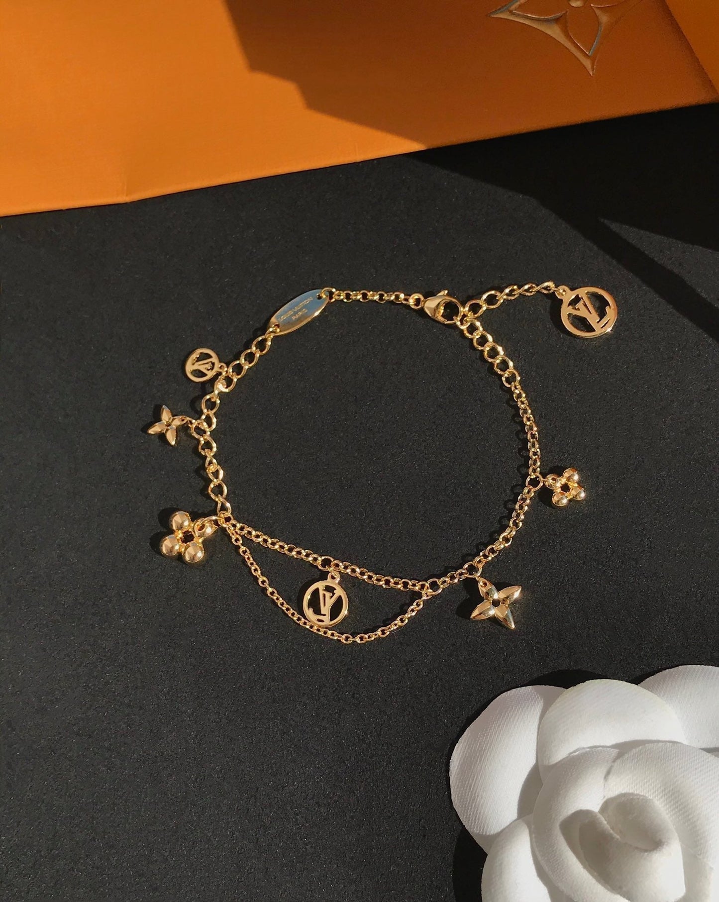 [Kincade Jewelrys]BLOOMING PINK GOLD MOP BRACELET