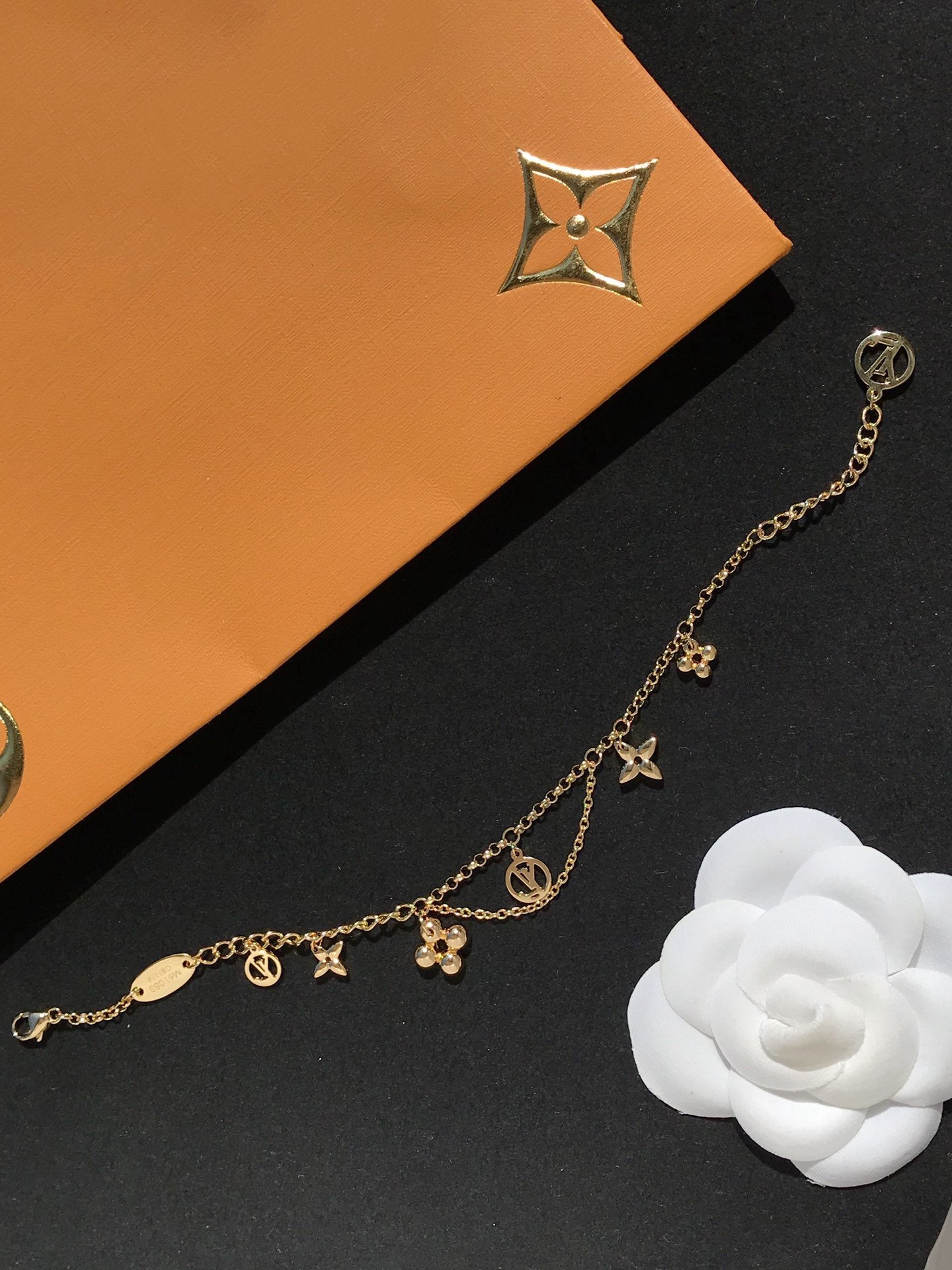 [Kincade Jewelrys]BLOOMING PINK GOLD MOP BRACELET