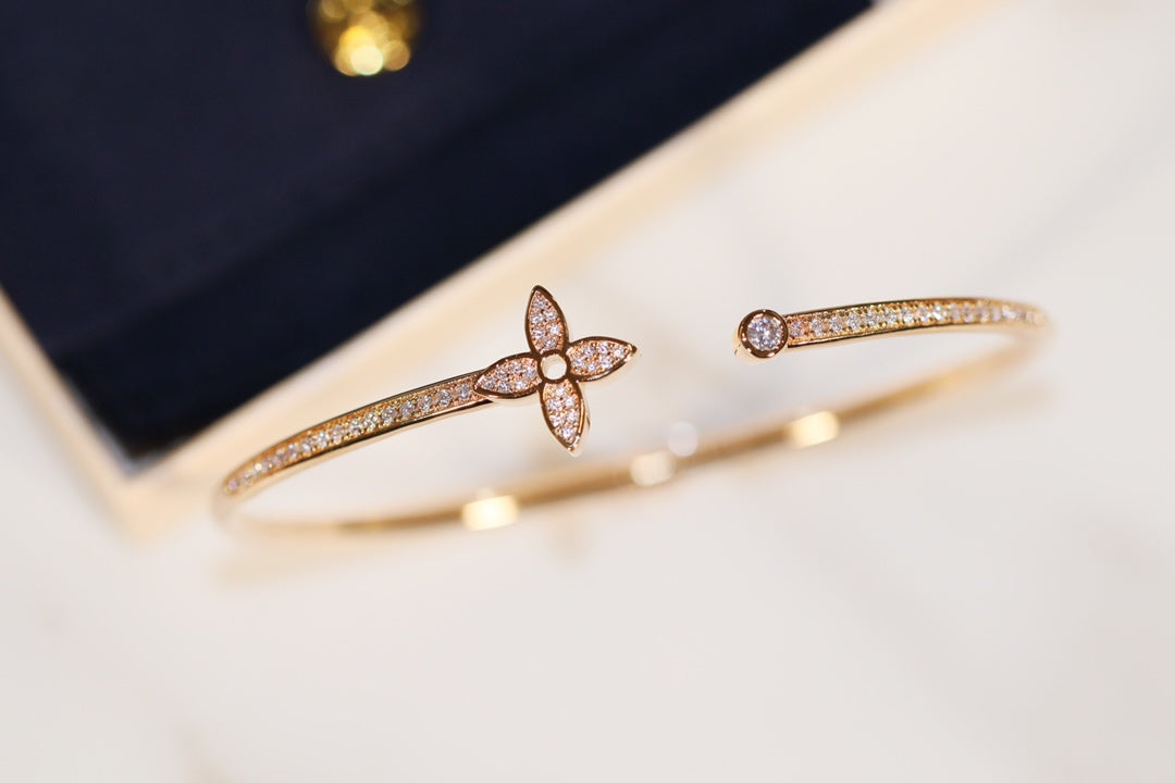[Kincade Jewelrys]IDYLLE GOLD OPEN BRACELET DIAMOND PAVED