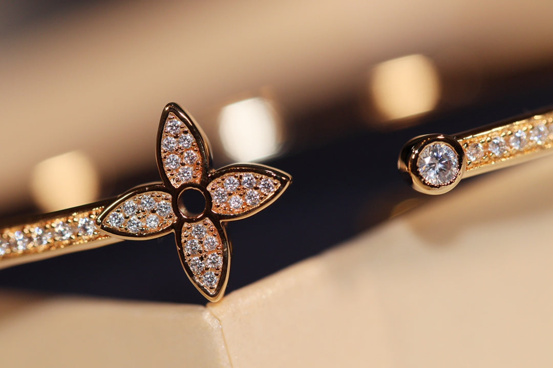 [Kincade Jewelrys]IDYLLE GOLD OPEN BRACELET DIAMOND PAVED