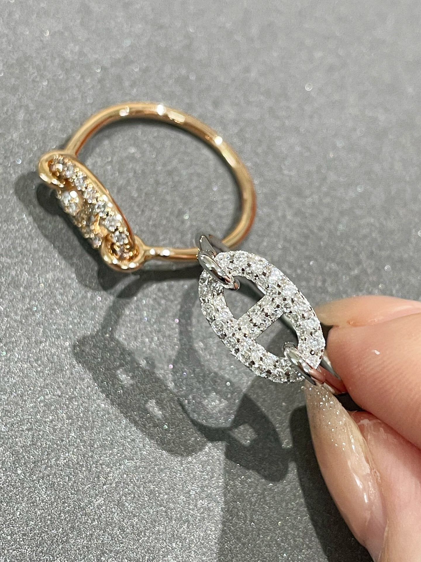 [Kincade Jewelrys] ANILLO DE DIAMANTES PEQUEÑOS REDONDOS
