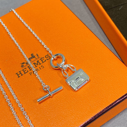 [Kincade Jewelrys]CONSTANCE PEDANT SILVER NECKLACE