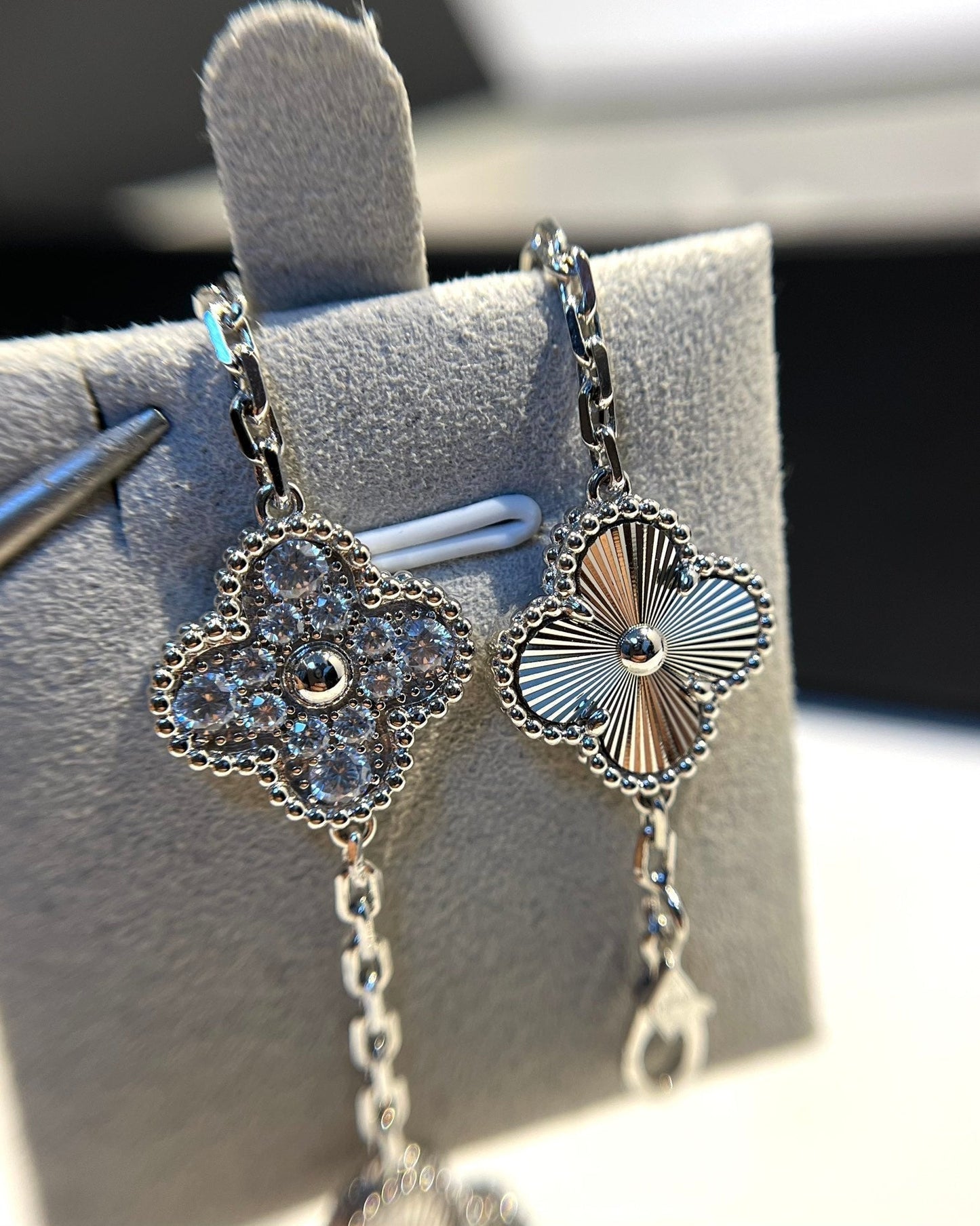 [Kincade Jewelrys]CLOVER 5 MOTIF SILVER DIAMOND BRACELET