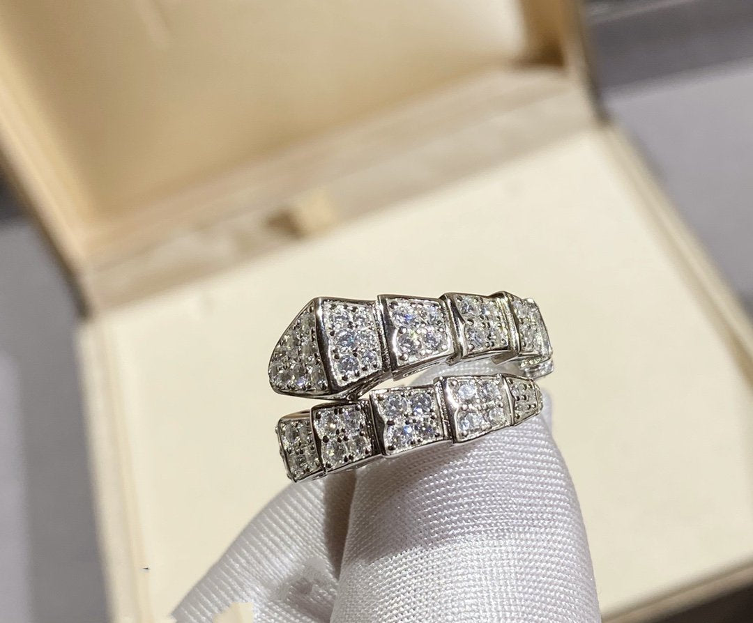 [Kincade Jewelrys] ANILLO SERPENTI DE PLATA CON PAVIMENTO DE DIAMANTES