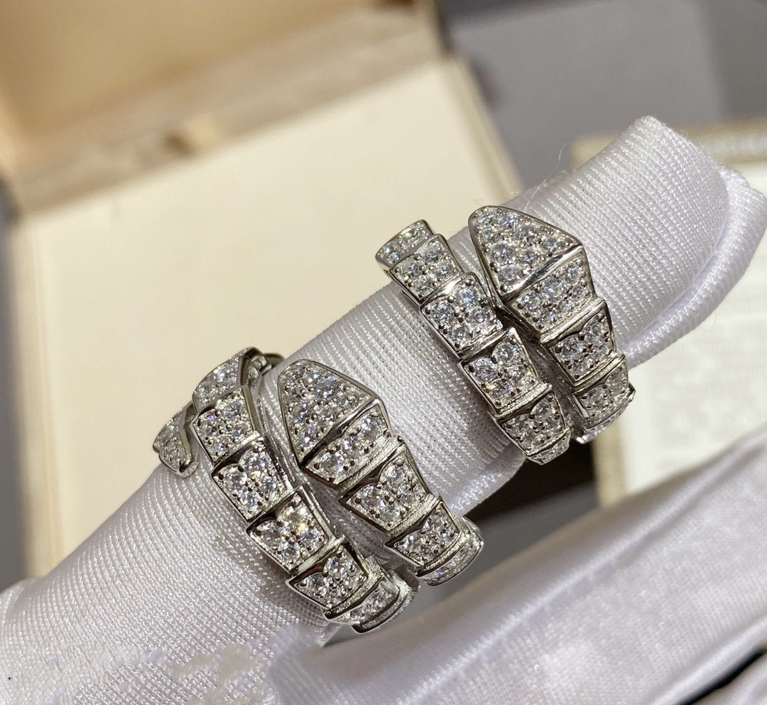 [Kincade Jewelrys] ANILLO SERPENTI DE PLATA CON PAVIMENTO DE DIAMANTES
