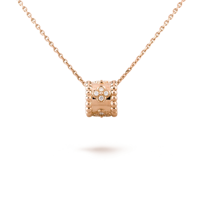 [Joyas Kincade] COLLAR CON PEDANTE DE PERLEE ORO / ORO ROSA