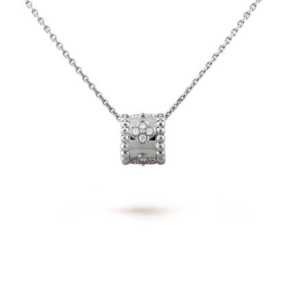 [Kincade Jewelrys] COLLAR DE PLATA CON DIAMANTES Y PEDANTE DE PERLEE 
