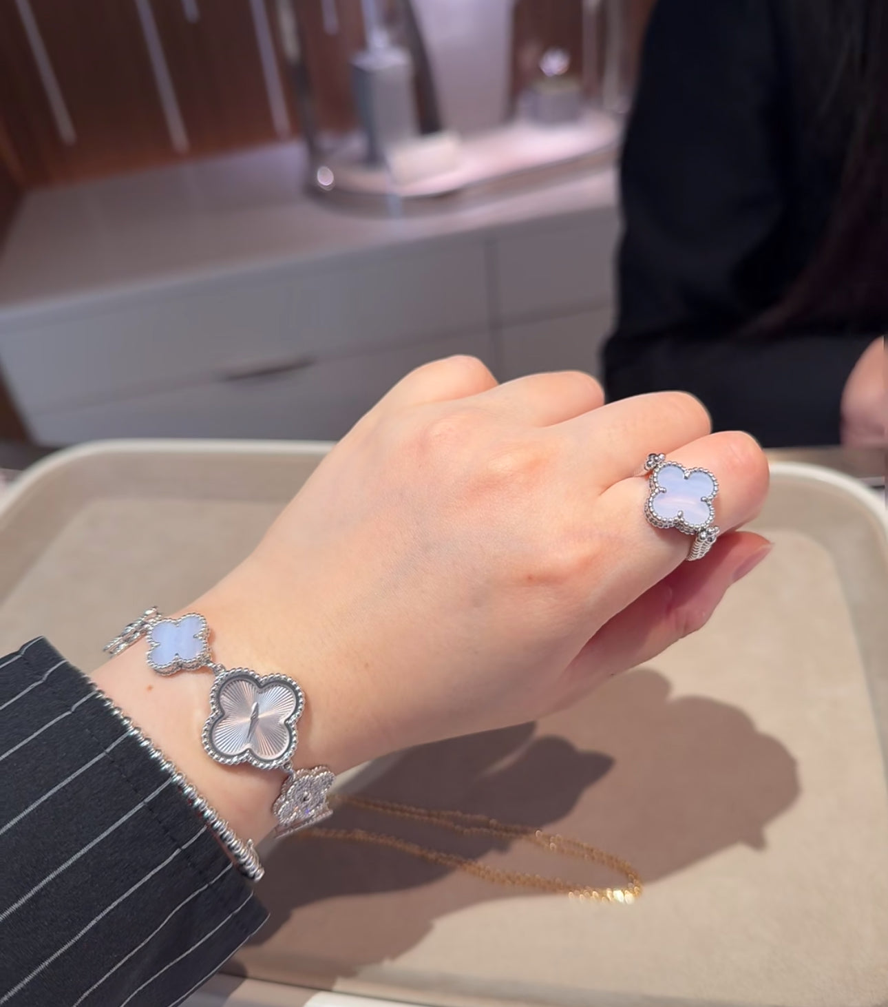 [Joyas Kincade]Anillo de oro rosa con forma de trébol fluvial
