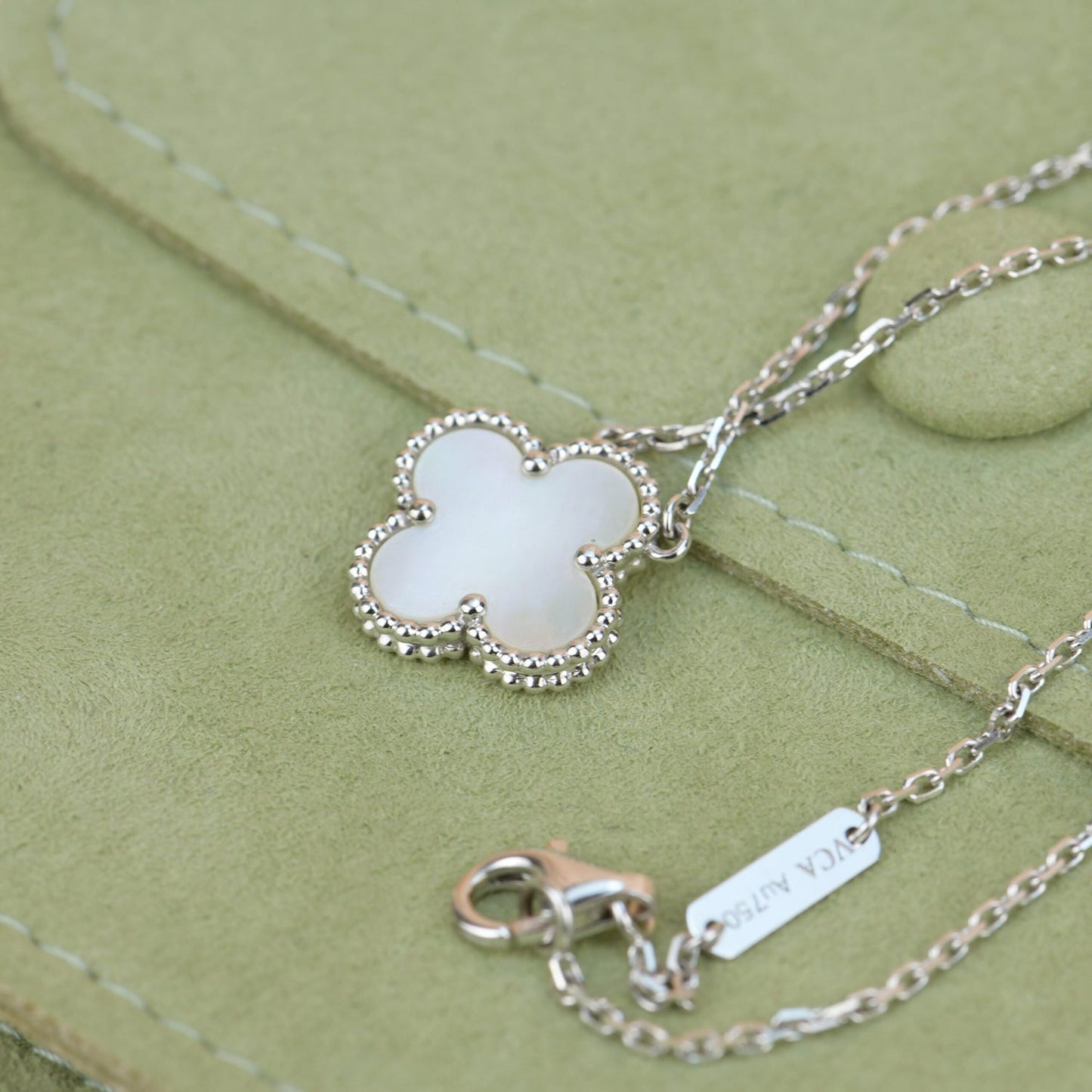 [Kincade Jewelrys]CLOVER  15MM WHITE MOTHER-OF-PEARL SILVER