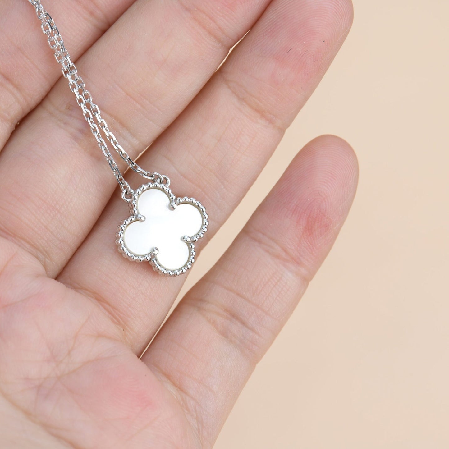 [Kincade Jewelrys]CLOVER  15MM WHITE MOTHER-OF-PEARL SILVER