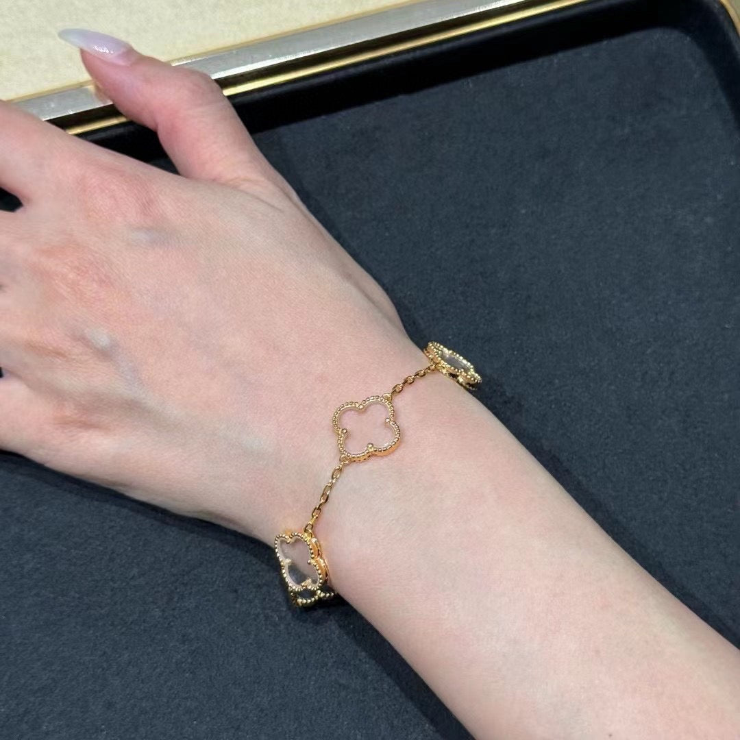 [Kincade Jewelrys]CLOVER 5 MOTIF ROCK CRYSTAL PINK GOLD BRACELET