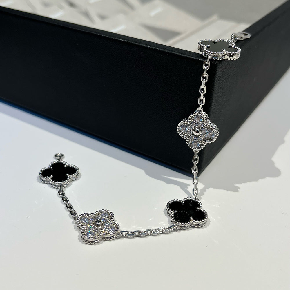 [Kincade Jewelrys]CLOVER 5 MOTIF ONYXS DIAMOND BRACELET SILVER