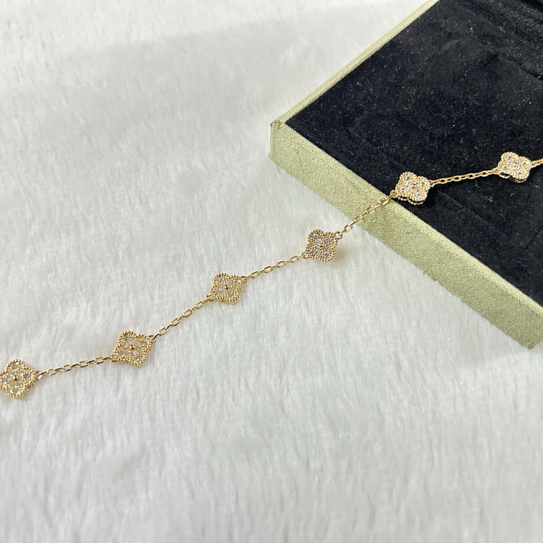[Kincade Jewelrys]CLOVER 6 MOTIF DIAMOND BRACELET