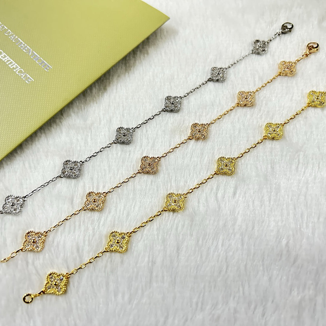 [Kincade Jewelrys]CLOVER 6 MOTIF DIAMOND BRACELET