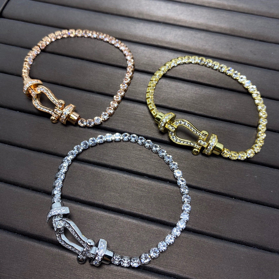 [Joyas Kincade]Pulsera de tenis Force con herradura grande y diamantes 