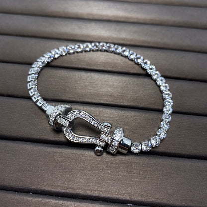 [Joyas Kincade]Pulsera de tenis Force con herradura grande y diamantes 