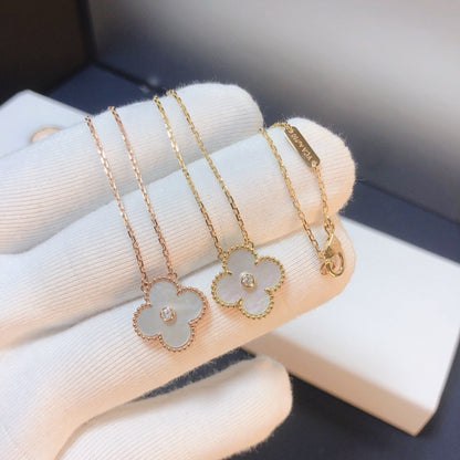 [Kincade Jewelrys] COLLAR DE FRITILLARIA BLANCA CON DIAMANTES DE 15 MM Y TRÉBOL
