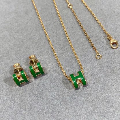 [Kincade Jewelrys] COLLAR POP H VERDE PLATA Y ORO
