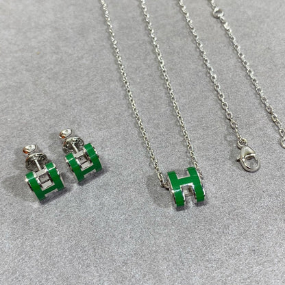 [Kincade Jewelrys] COLLAR POP H VERDE PLATA Y ORO
