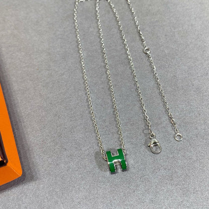 [Kincade Jewelrys] COLLAR POP H VERDE PLATA Y ORO
