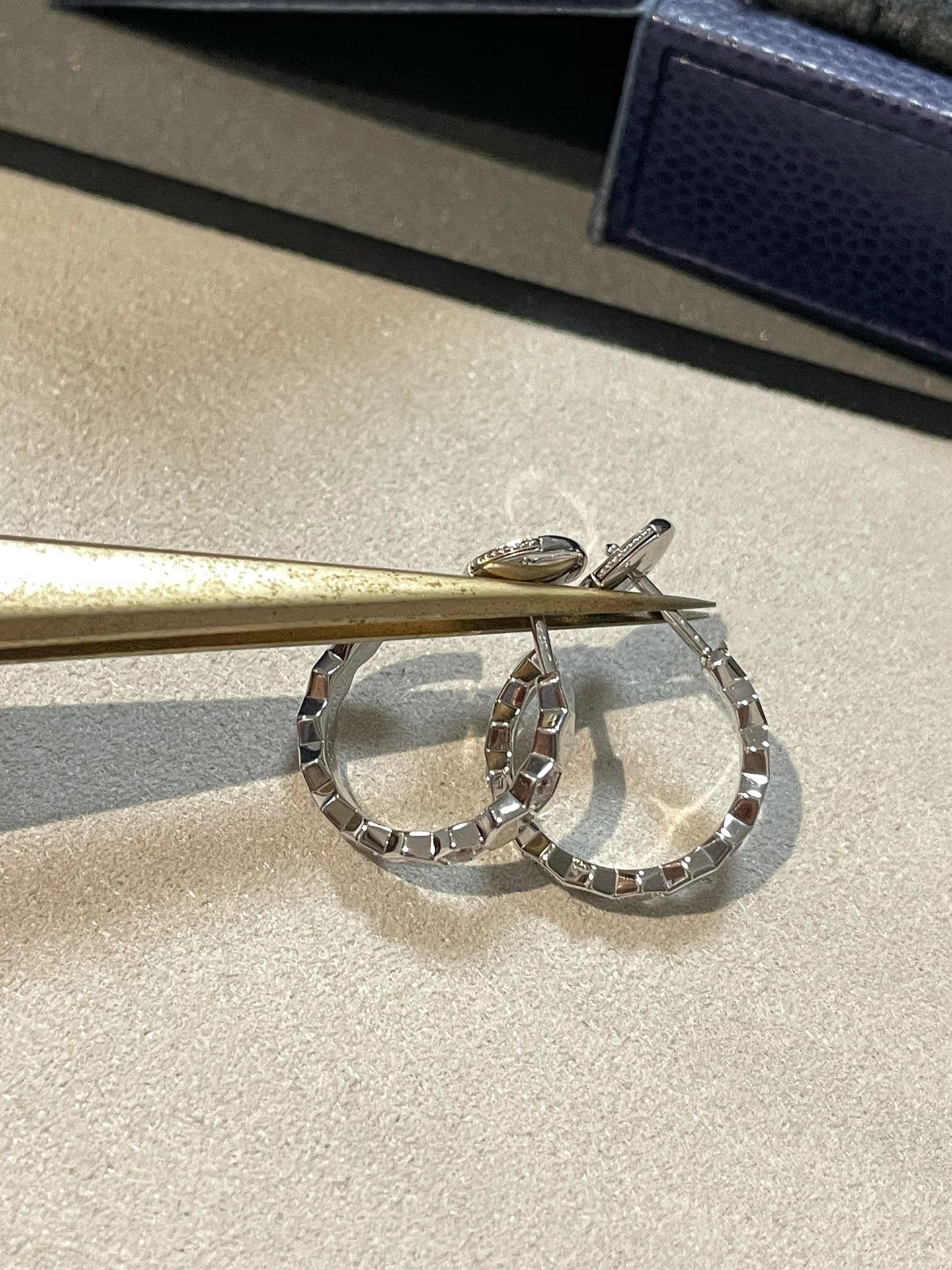 [Kincade Jewelrys]Hollow Design Four-Leaf Clover Flower Shape Ring