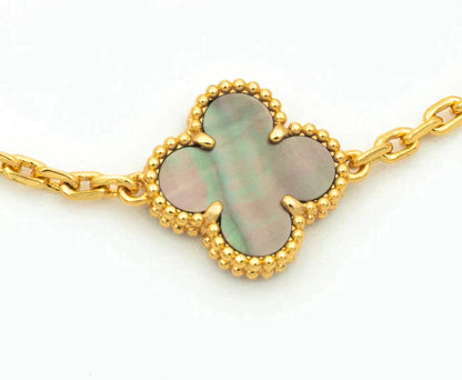 [Kincade Jewelrys] PULSERA DE DIAMANTES CON 5 MOTIVOS DE TRÉBOL EN COLOR GRIS