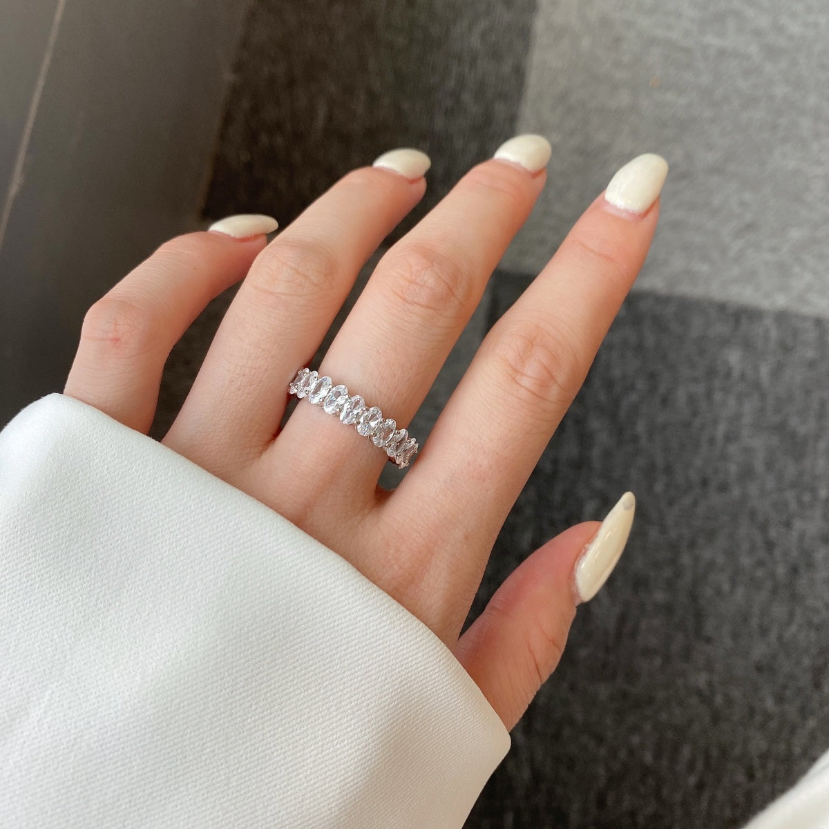 [Kincade Jewelrys]Ornate Oval Cut Tennis Ring