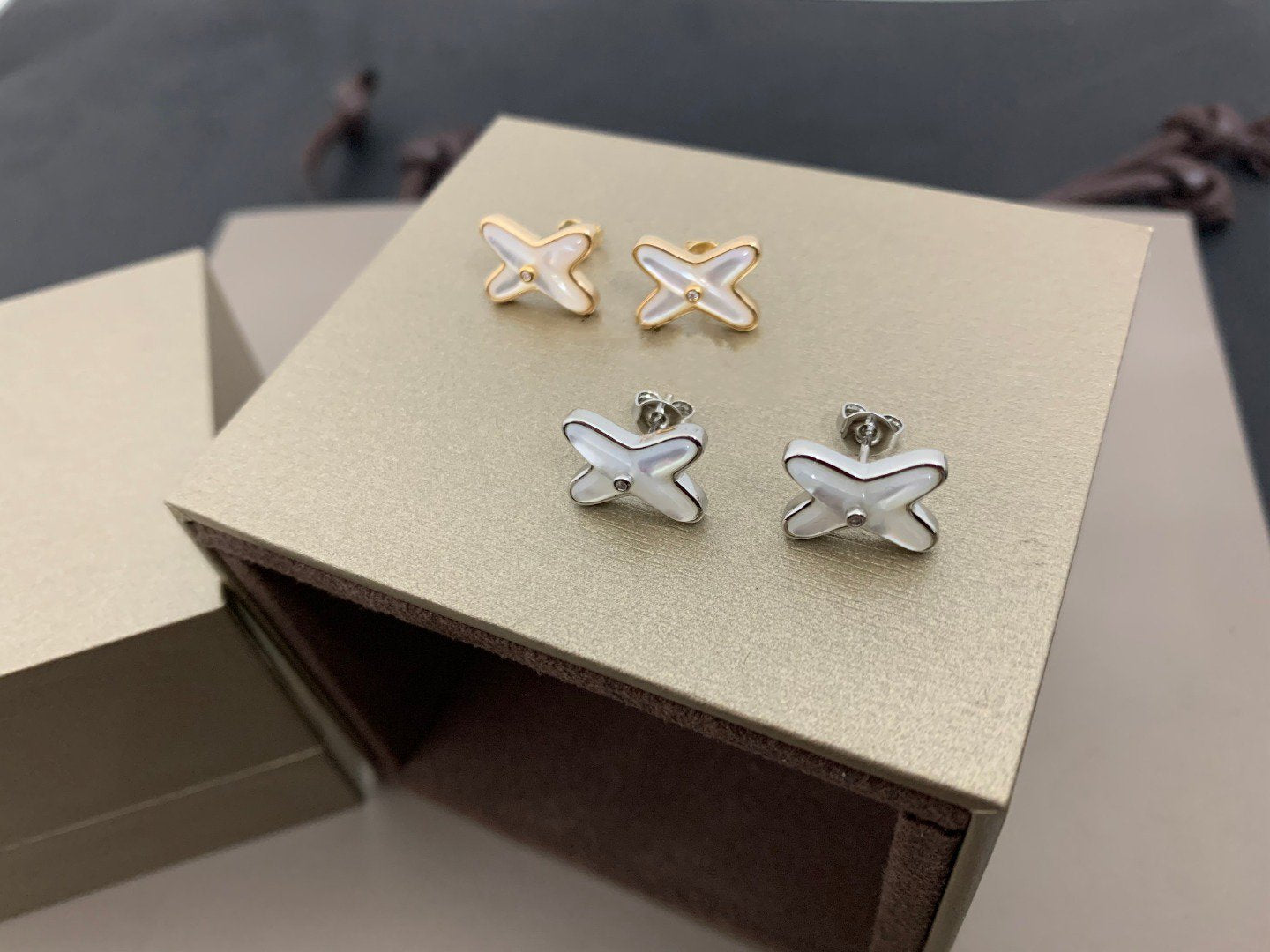 [Kincade Jewelrys]JEUX DE WHITE MOP SILVER DIAMOND EARRINGS