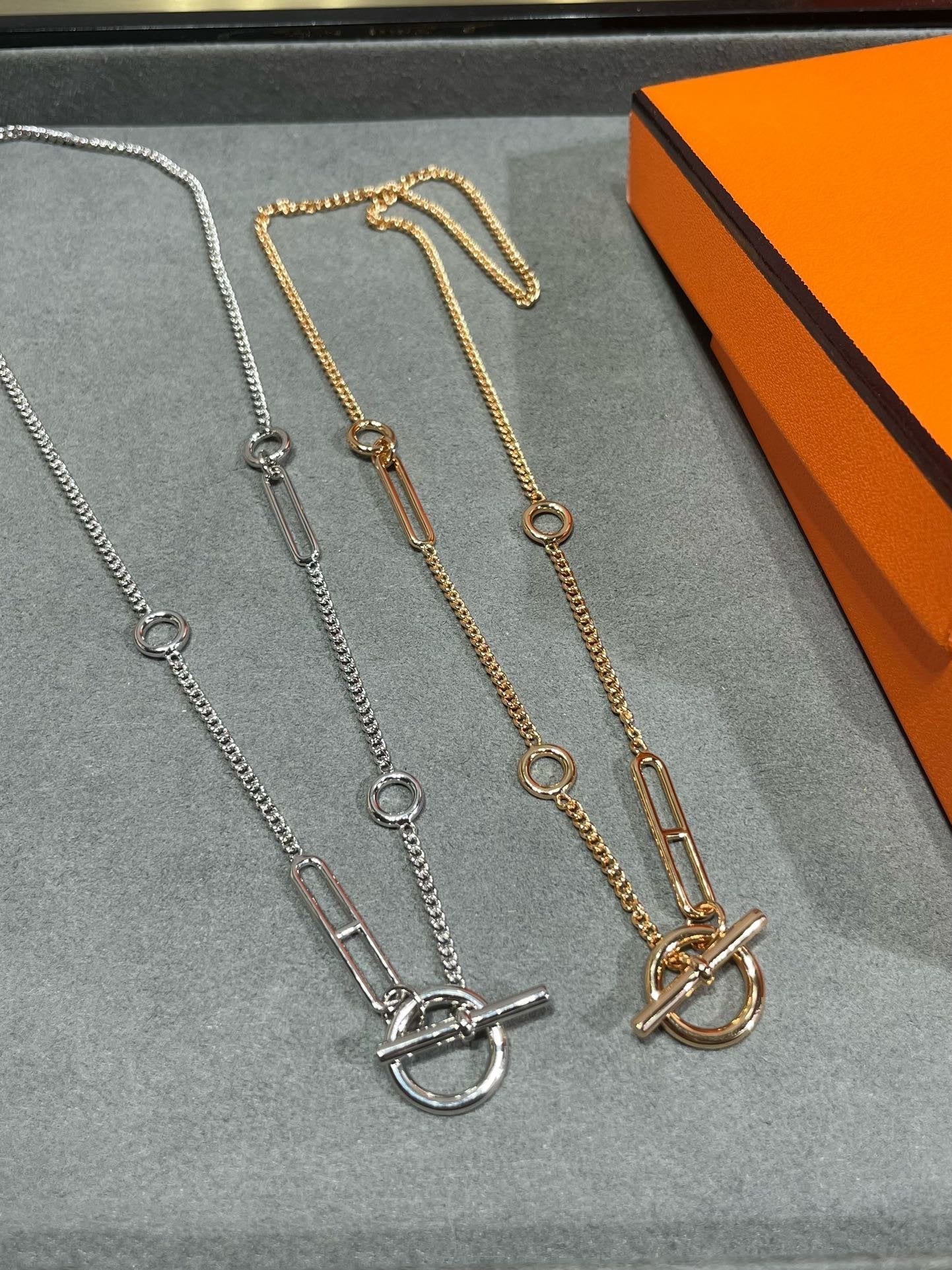 [Joyas Kincade]CADENA DE CORAZÓN DE ANCRE DE LEY HM