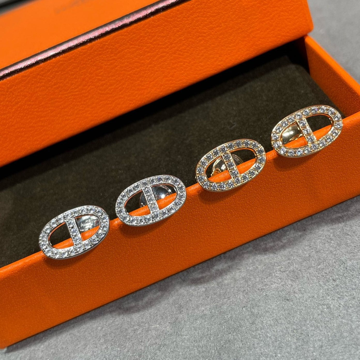 [Kincade Jewelrys]HM FULL DIAMOND PIG NOSE STUD EARRINGS