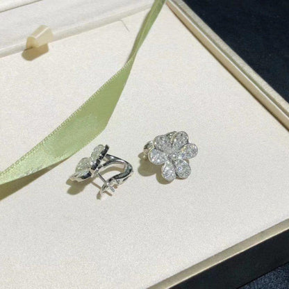 [Kincade Jewelrys]FRIVOLE SILVER FLOWER DIAMOND EARRINGS