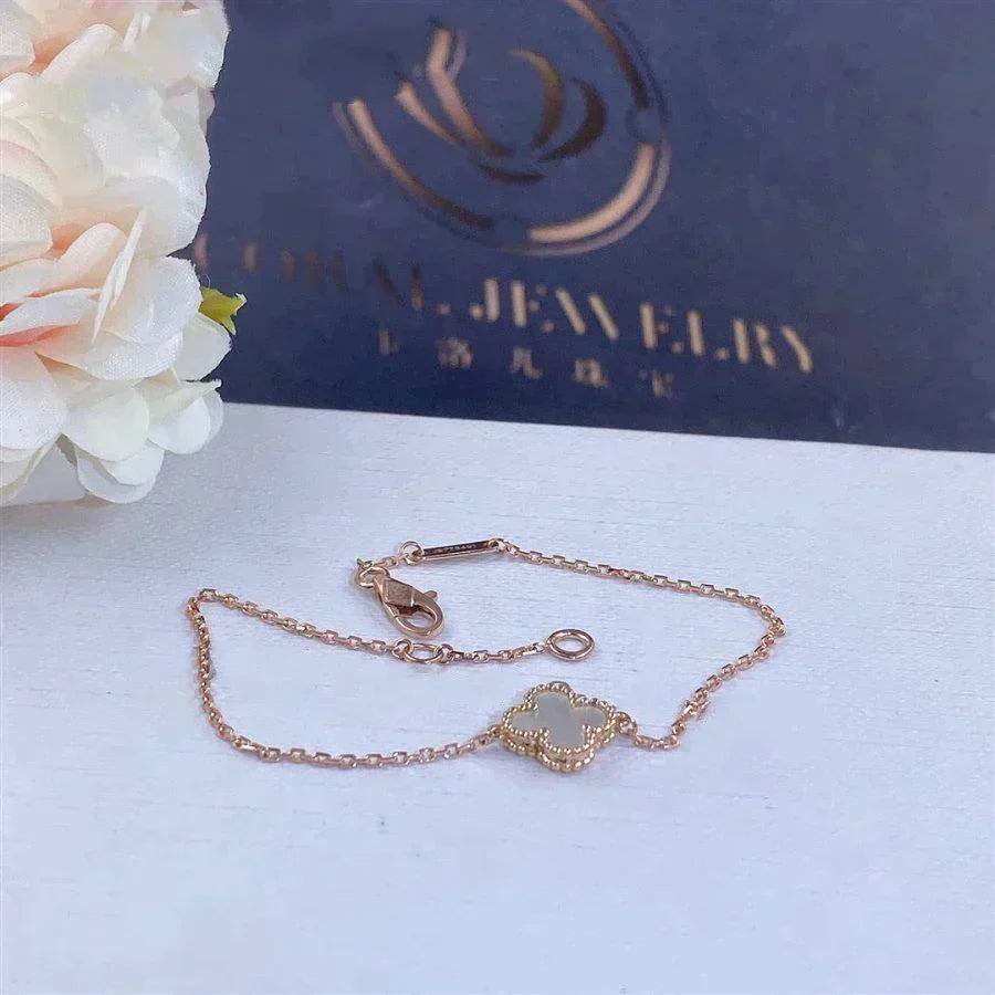 [Kincade Jewelrys]CLOVER WHITE MOP SINGLE FLOWER BRACELET