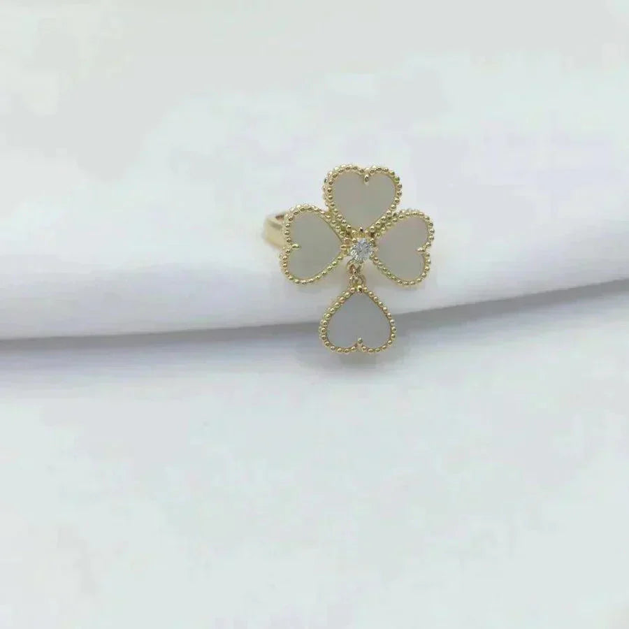 [Kincade Jewelrys]SWEET CLOVER WHITE MOP RING