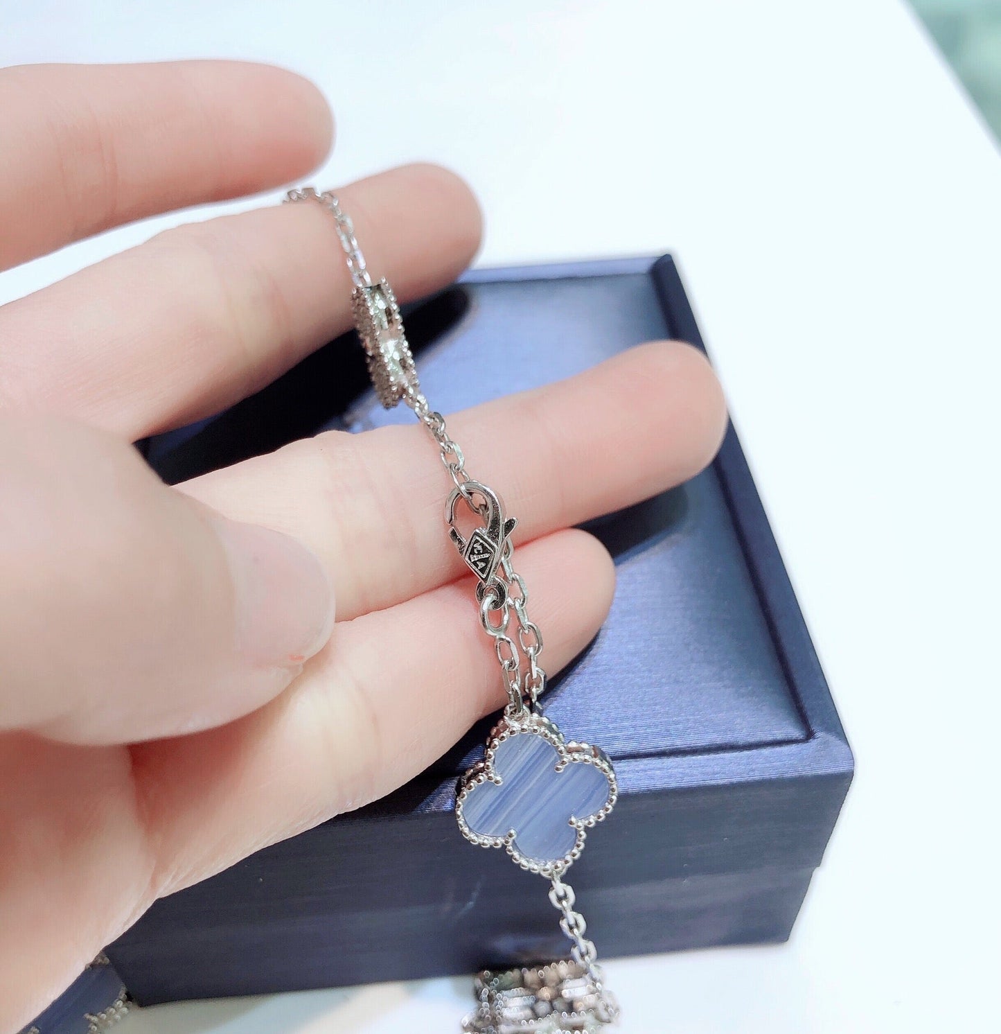 [Kincade Jewelrys]CLOVER 10 MOTIFS CHALCEDONY DIAMONDS SILVER NECKLACE