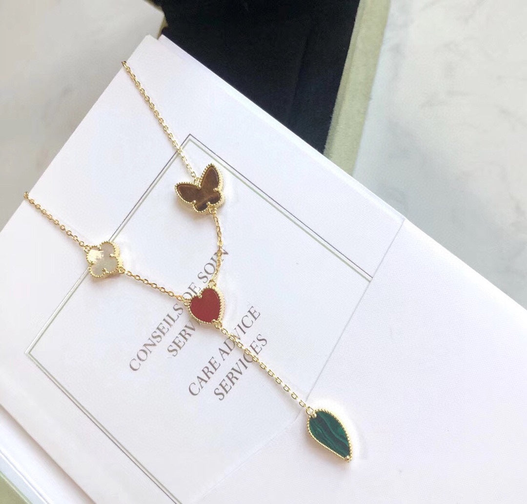 [Kincade Jewelrys] COLLAR DE ORO ROSA CON 4 MOTIVOS LUCKY SPRING