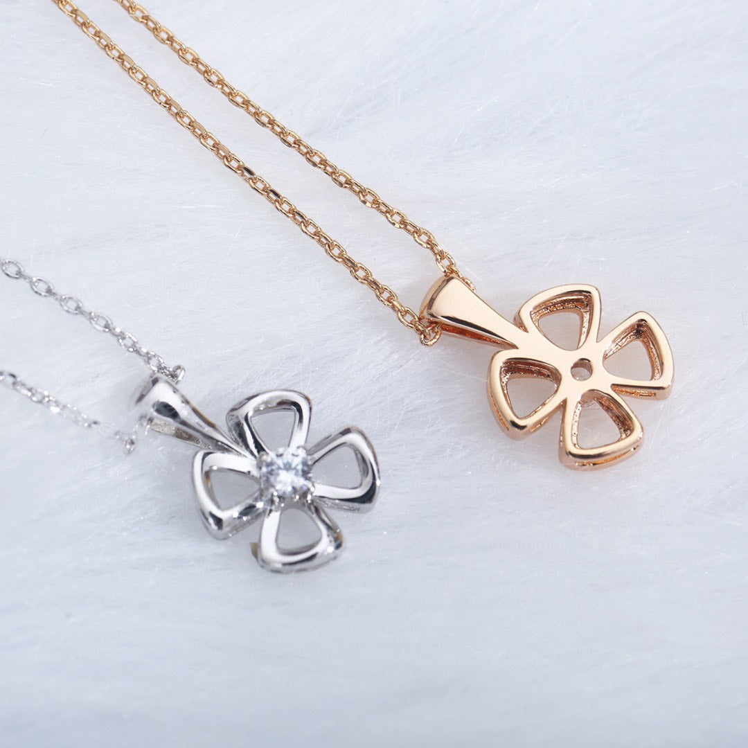[Kincade Jewelrys] COLLAR FIOREVER CON CENTRO DE DIAMANTE