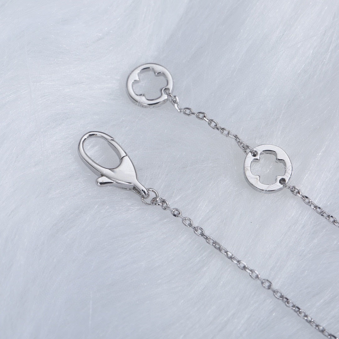 [Kincade Jewelrys] COLLAR FIOREVER CON CENTRO DE DIAMANTE