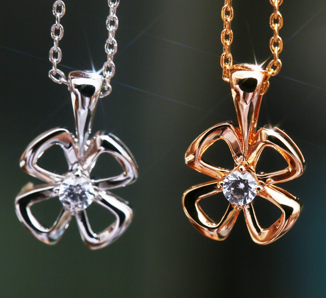 [Kincade Jewelrys] COLLAR FIOREVER CON CENTRO DE DIAMANTE